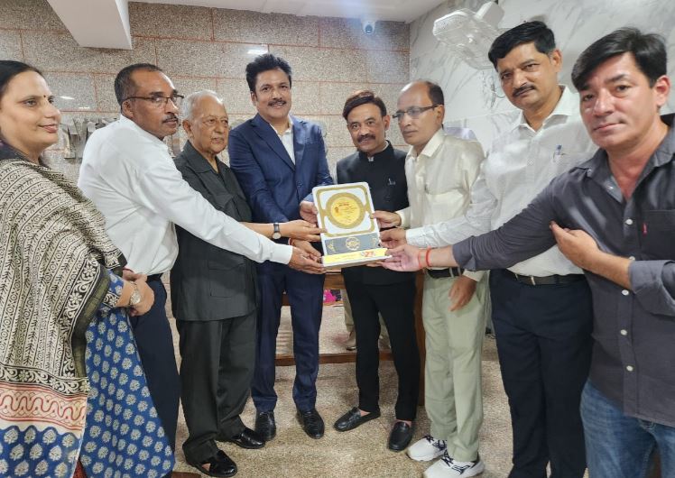 noida media calub