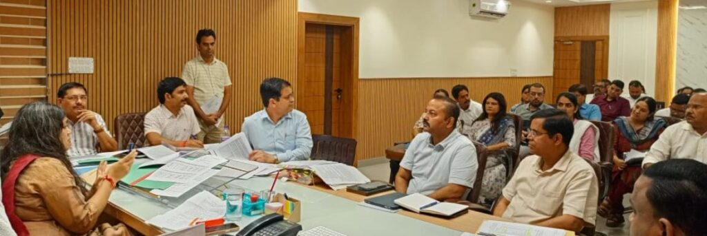 Delhi Jila aadhikari
