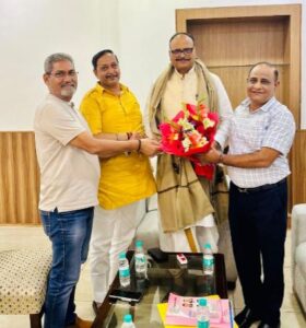 UP Mantri brijmond